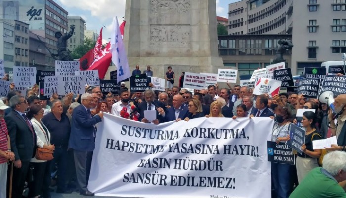 ÖRGÜTLER BİRLEŞTİ!: 'BASIN YASALARINI GAZETECİLERE DANIŞIN!'