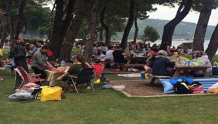 Plaj ve piknik alanlarına akın