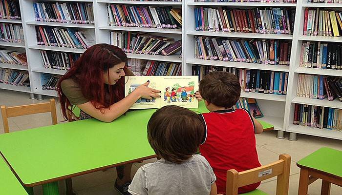 Kütüphanede masal günleri