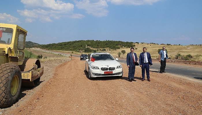 Assos-Behramkale Turizm Yolu Çalışmaları Devam Ediyor