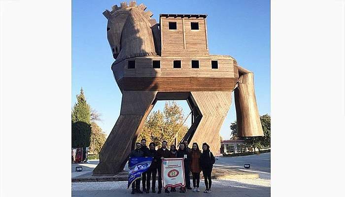 Çanakkale Rotaract Kulübü Truva'da