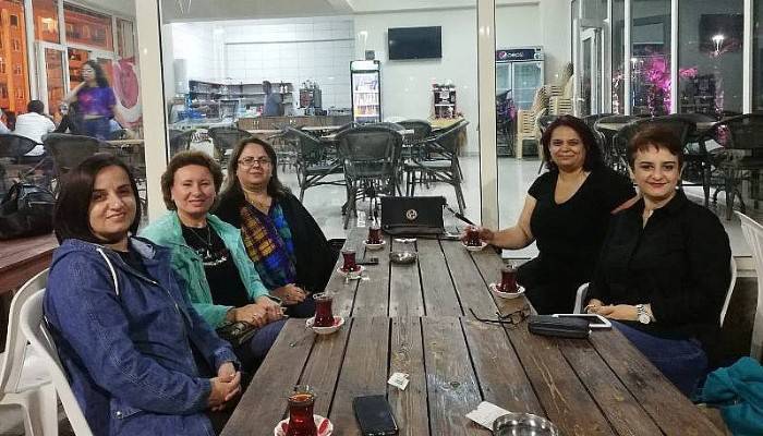 Lise Arkadaşları 30 Yıl Sonra Buluştu
