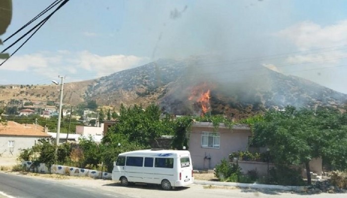 Kösedere Köyü Yangını 2 saat sonra kontrol altına alındı