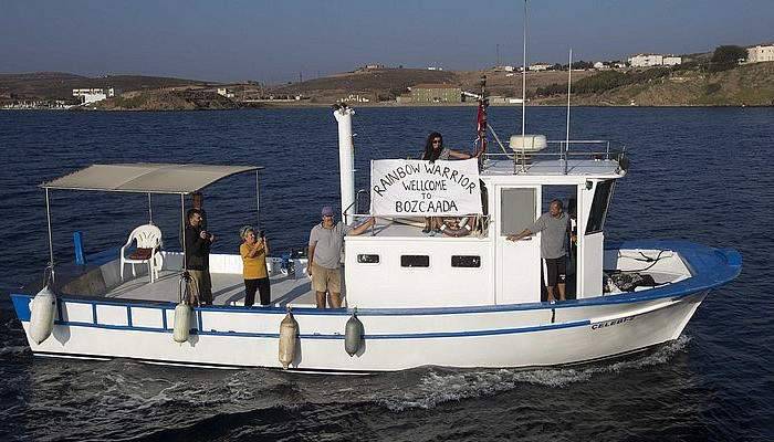 Efsane gemi Rainbow Warrior'a Yoğun İlgi