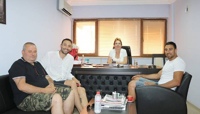 Can Çelebi Hentbol Akademi Çanakkale Gazeteciler Cemiyeti’ni ziyaret etti