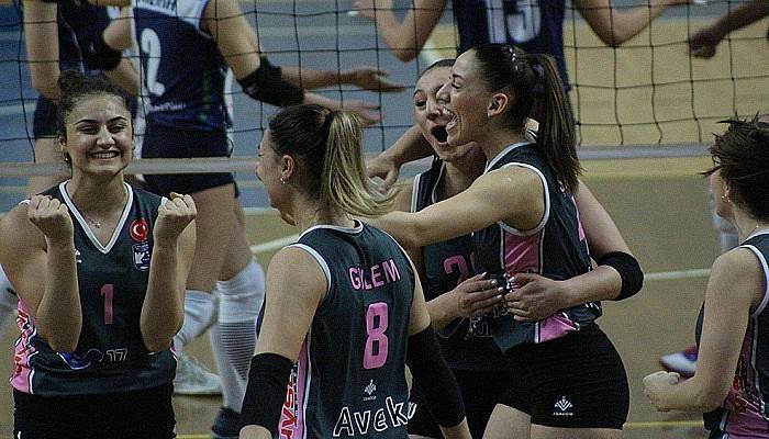 ‘Boğazın sultanları’ son sette kaybetti