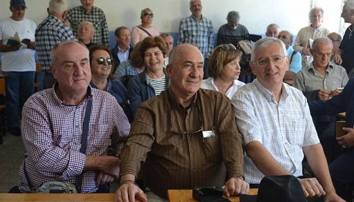 İlk mezunlar okullarında buluştu