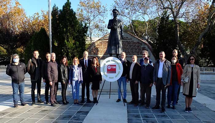“Bilinmezlik İçinde Kutlama Yapıyoruz”