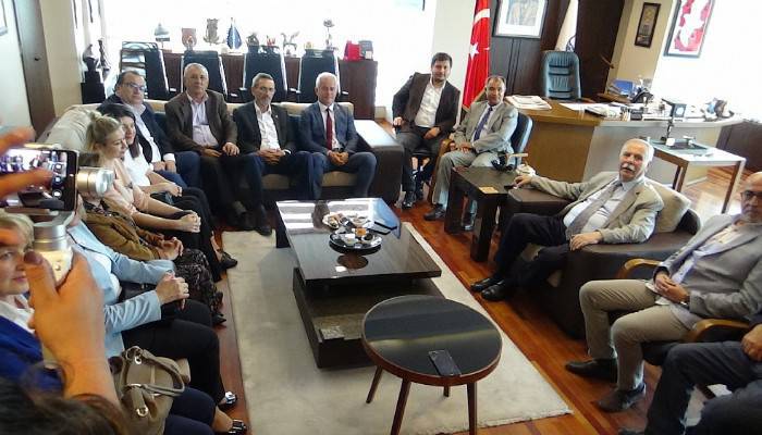 “Sükûnetle seçimi bekleyeceğiz” (VİDEO)