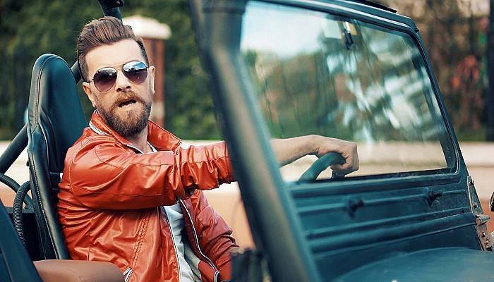 ‘Pervane’ şarkısı müzik listelerinde yer aldı