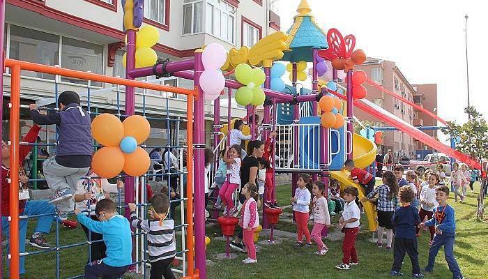 Kepez’de Yeni Çocuk Parkı Açıldı