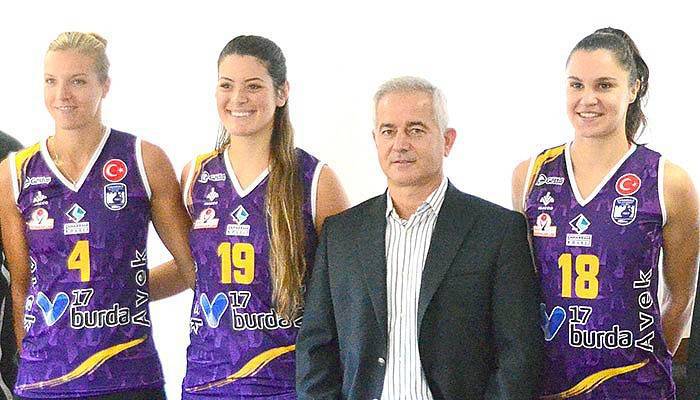 Çanakkale Belediyespor'da imzalar atıldı