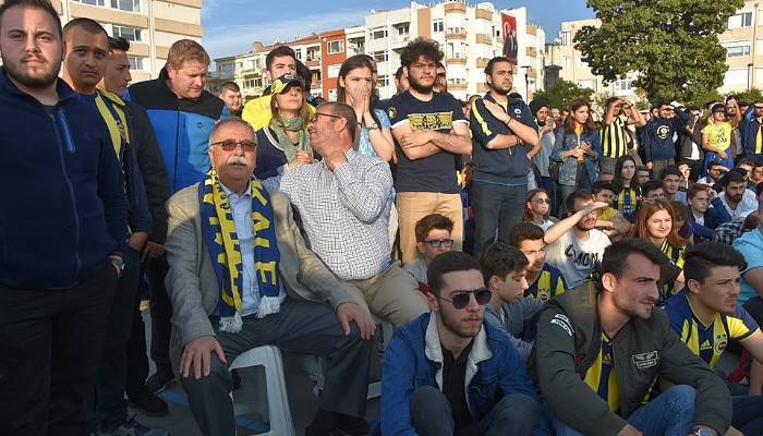 Final Four heyecanı dev ekranda yaşandı