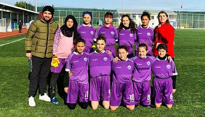 Çanakkale GSK Kadın Futbol Takımı 2. Tura Yükseldi
