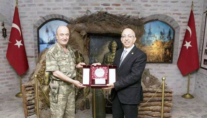 Rektör Murat, 2'nci Kolordu Komutanı Korgeneral Aksakallı’yı Ziyaret Etti