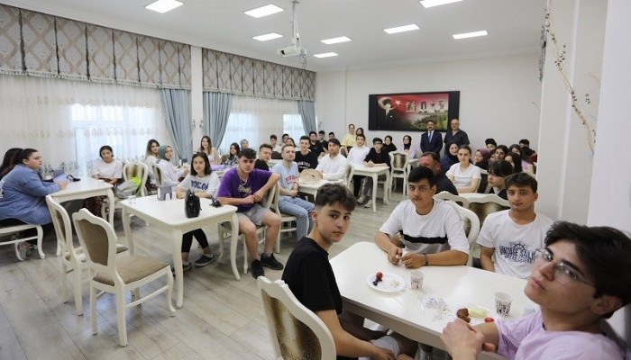 Kastamonu’dan Gelen Öğrenciler Çanakkale'yi Gezdi