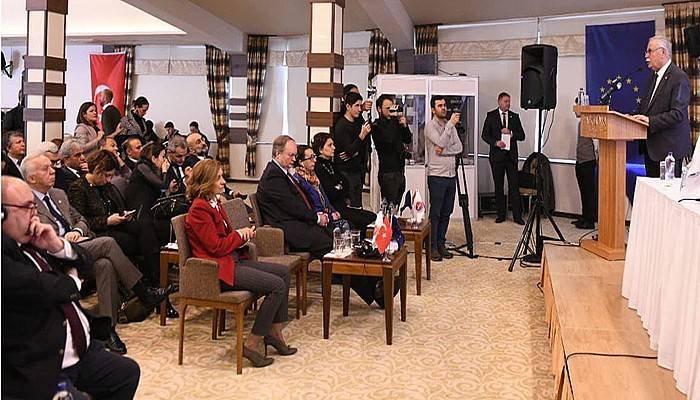 “Akıllı şehir vizyonunda örnek bir yapı oluşturacağımıza hiç şüphem yok”