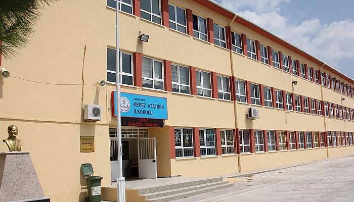 Kepez Belediyesi, Okulları Yeni Eğitim Yılına Hazırlıyor