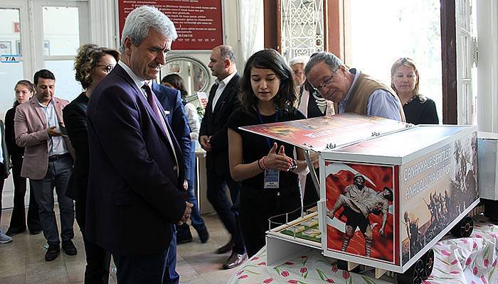 Cumhuriyet Ortaokulu’nda bilim fuarı