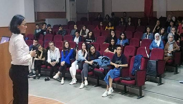 UCİM ‘Cinsel İstismar ve İhmal’ sunumuna katıldı