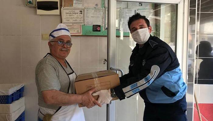 Çanakkale Belediyesi fırınlara pide kağıdı dağıttı