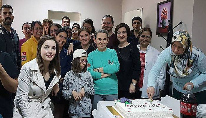 Gökçeada Çocuk Doktoruna Veda Etti