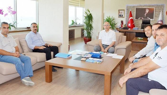 AĞAKÖY MUHTARINDAN REKTÖR MURAT’A ZİYARET