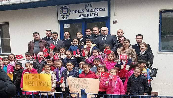 Öğrencilerden, jandarma ve polise ziyaret