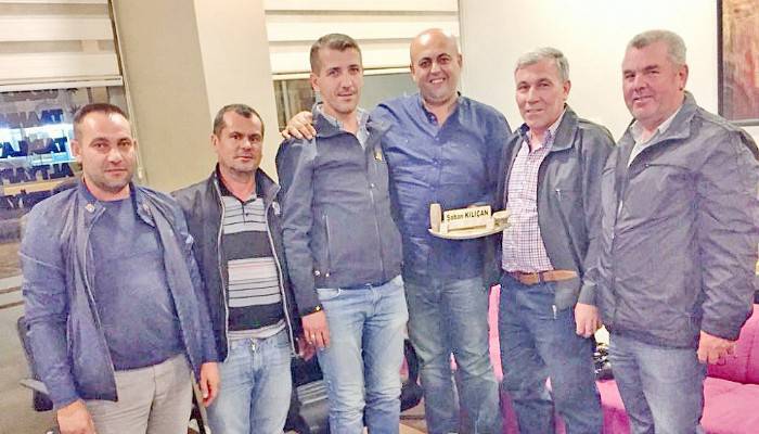 BEYDER yönetiminden teşekkür plaketi