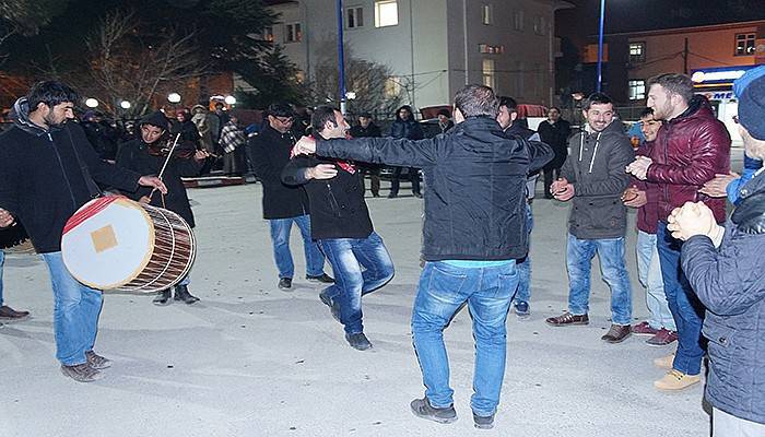 Renkli asker uğurlaması