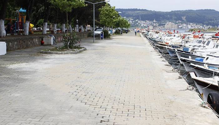 Sarıçay’da çöken yol yeniden onarıldı