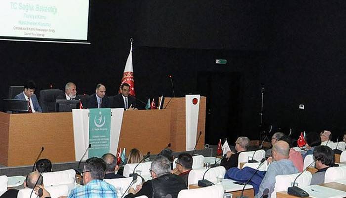 Genel Sekreter Yeşildağ, hekimlerle buluştu