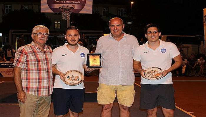 3x3 basketbol şampiyonası renk kattı
