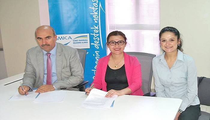 GMKA’dan Çanakkale’de iki okula teknik destek