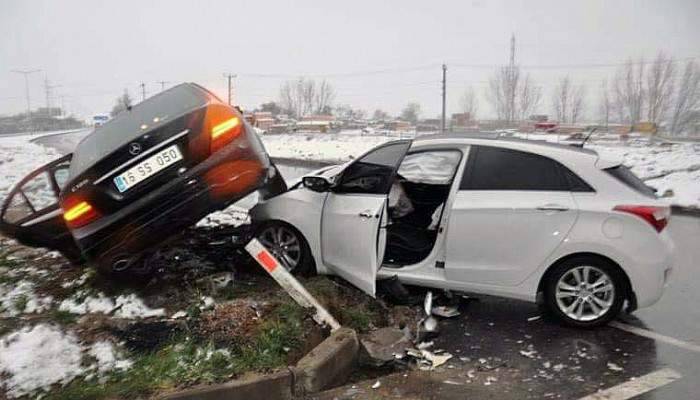 Biga’da trafik kazası: 3 yaralı