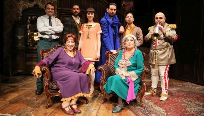 Usta oyuncular ‘Ahududu’ ile geliyor