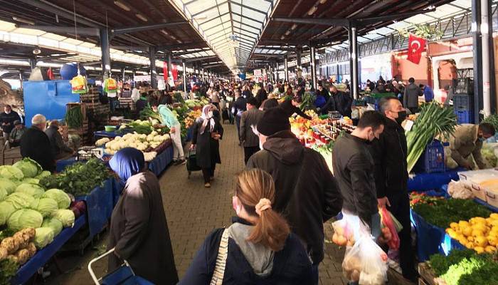 Dönüşümlü tezgah kalktı pazar yoğunluğu aynı kaldı
