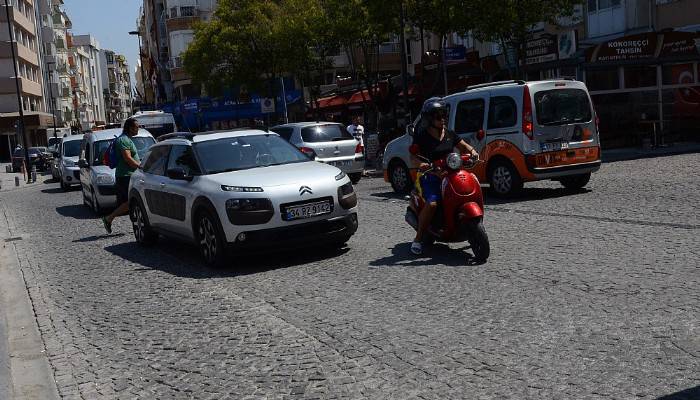Feribot yoğunluğu devam ediyor