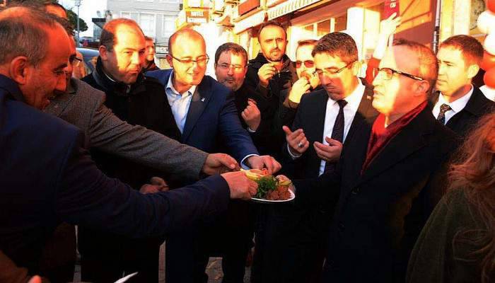 Çiğköfteler Turan’dan