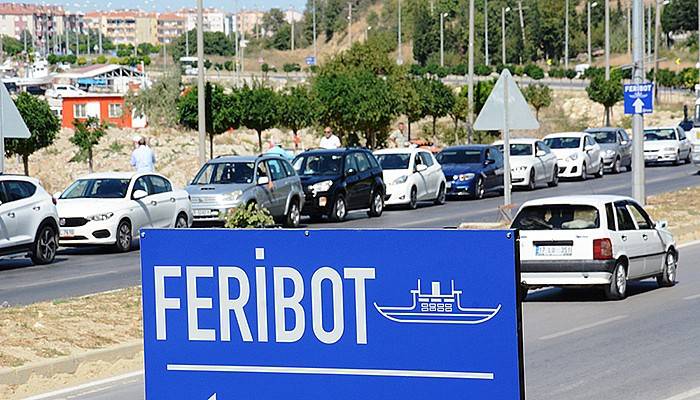 Bayram bitti, dönüş kuyruğu bitmedi
