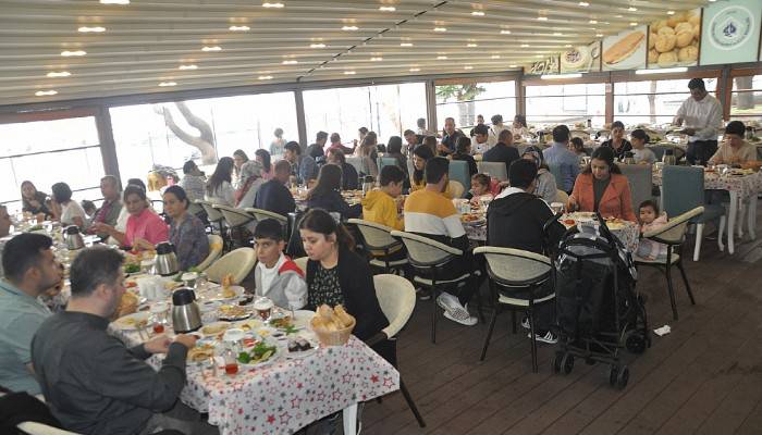 İŞKUR çalışanları kahvaltıda bir araya geldi