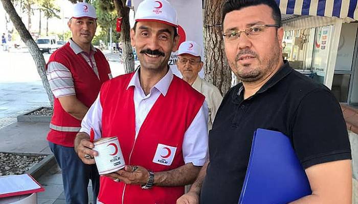 KIZILAY KAN BAĞIŞ TIRI BİGA’YA GELDİ