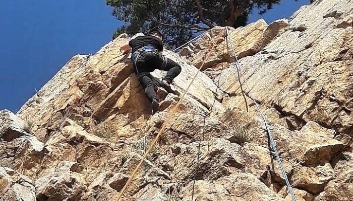 Yükseklik korkusunu böyle yeniyorlar