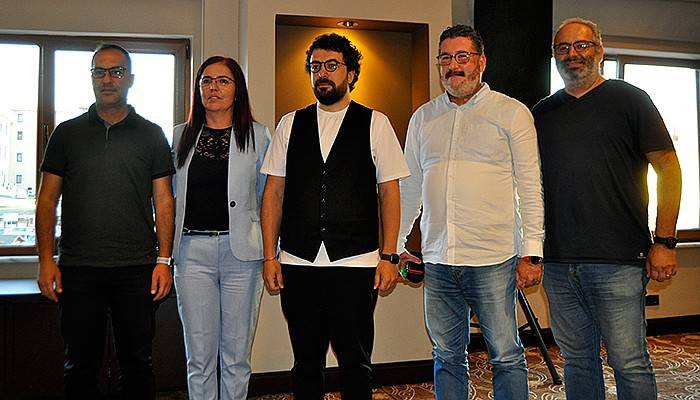 Çanakkale Gazeteciler Cemiyeti’nde Akıncı güven tazeledi (VİDEO)