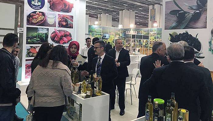 Çanakkale ürünleri İzmir’de göz doldurdu