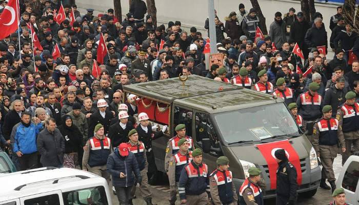 Hayat kurtaran şehit son yolculuğuna uğurlandı