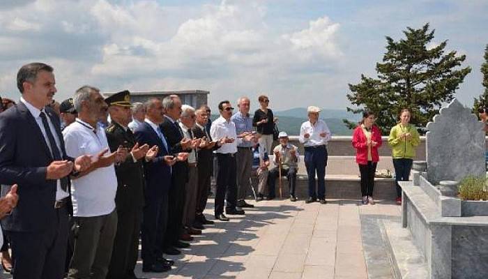Gelibolu'da Ece Bey Mezarı Başında Anıldı