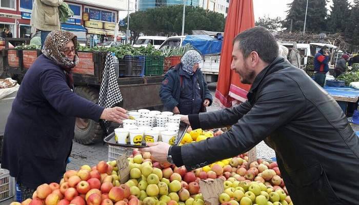 Altınok ve ekibinden esnafa çorba ikramı