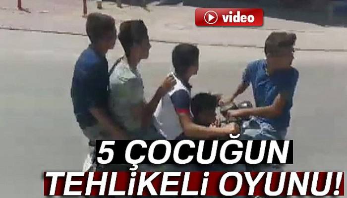 Şarjlı bisiklete 5 kişi binip ters yönde gittiler