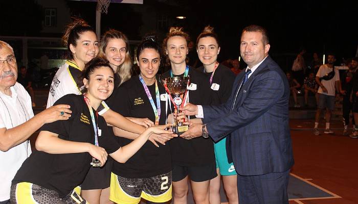 3X3 basketbol Türkiye Şampiyonası’nın kazananları belli oldu